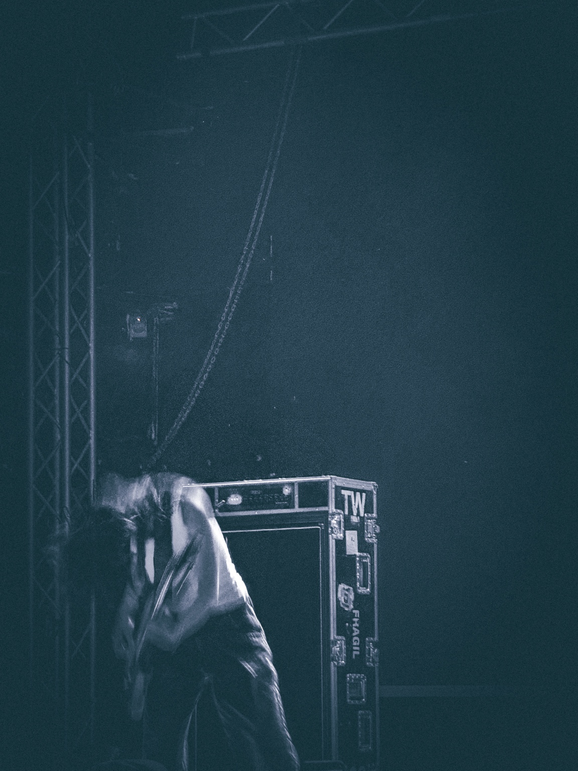 Konzertmoment neben einem Flightcase
